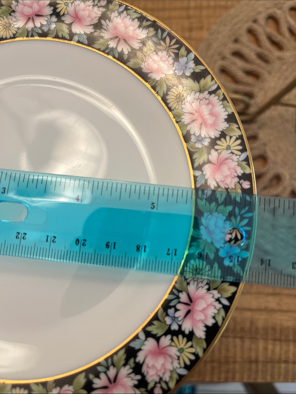 Noritake Black Rim Plate with Pink Floral Pattern and Gold Trim - Picture 3 of 4